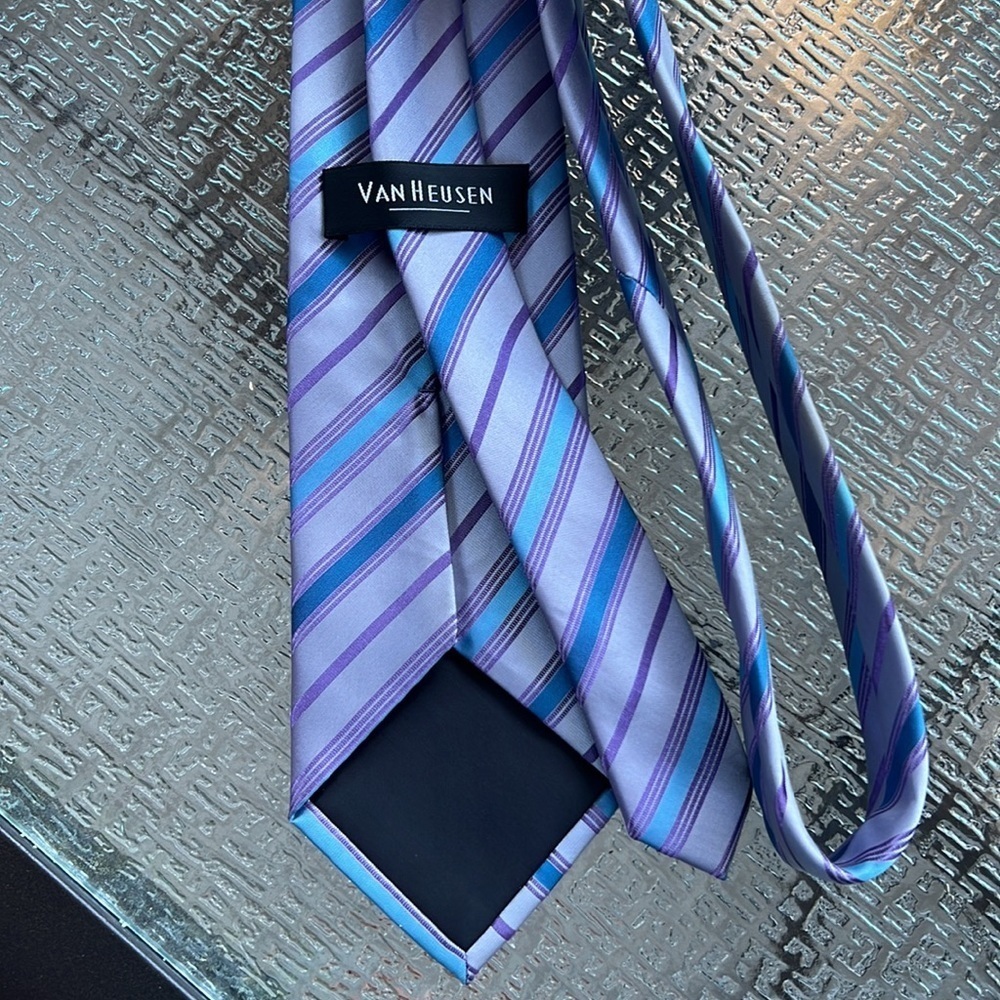 Striped tie - Picture 3 of 3